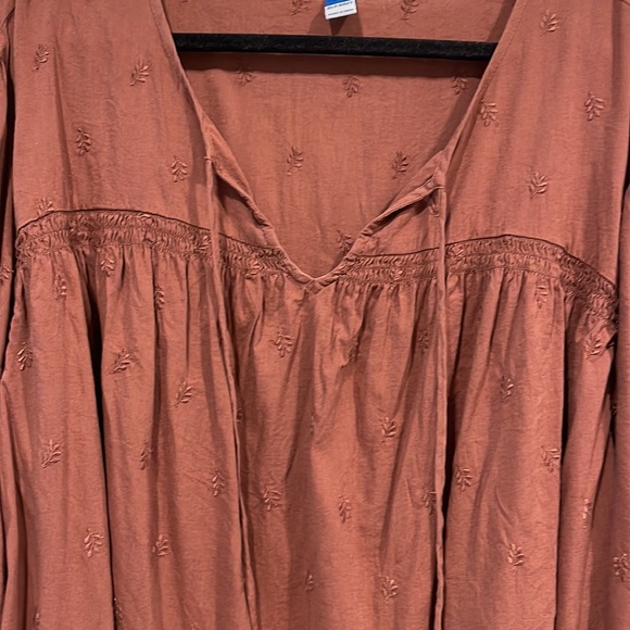 Old Navy top. XXL - Picture 3 of 8